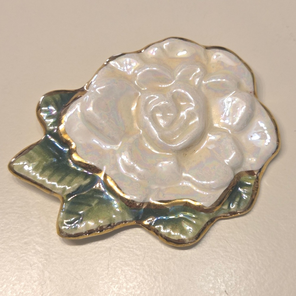 Vintage Ceramic Rose Gardenia Brooch Pin Gold Trim Pearlized Petals Green Leaves